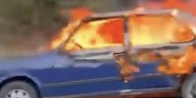 Bursa'da otomobil kül oldu!