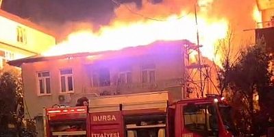 Bursa'da panik anları; İçeride yatalak hasta vardı