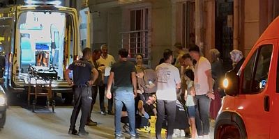 Bursa’da panik anları! Yola çıkan çocuk minibüsün altında kaldı