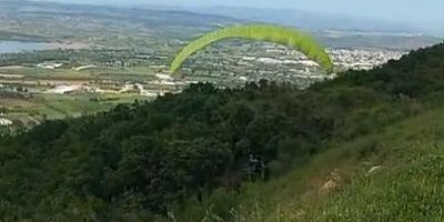 Bursa'da paraşütçünün şanssız anı!