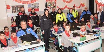 Bursa'da polislerden ilkokul öğrencilerine özel eğitim!