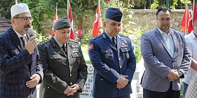 Bursa’da şehitlikte hüzünlü bayram
