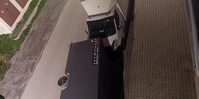 Bursa’da şiddetli lodos karavanı uçurdu