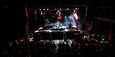 Bursa'da uzun süre hafızalardan silinmeyecek konser!