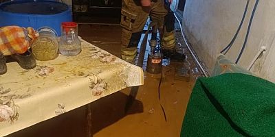 Bursa’da yağmur yağdı evler bu hale geldi