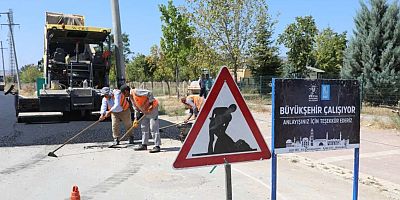Bursa'da yollar güzelleşmeye devam ediyor