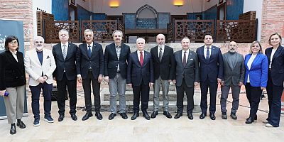 Bursa, fethin 700. yılında dünya sahnesinde