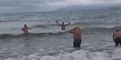 Bursa İznik Gölü’nde ilginç görüntü