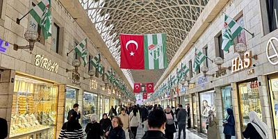 Bursa Kapalı Çarşı  yeşil beyaz oldu!