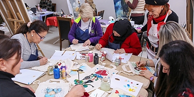 Bursa Kent Akademisi kursiyerleri alkışı hak etti!