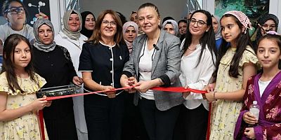 Bursa Nilüfer'de dikkat çeken sergi; El emeği ürünler...