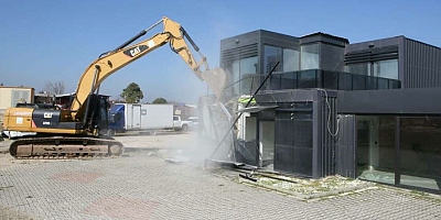 Bursa Nilüfer'de kaçak yapılar tek tek yıkılıyor