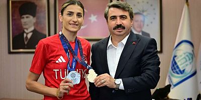 Bursa'nın milli gururunun çifte madalya sevinci!