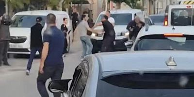 Bursa trafiğinde bu da oldu; Döner bıçaklı kavga...