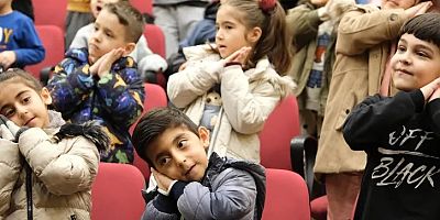Bursa Yıldırım'da çocuklar tiyatro ile büyüyor!
