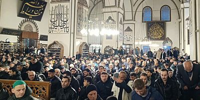 Bursalılar Ulu Cami'ye akın etti!