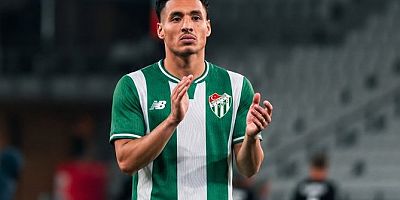Bursaspor’dan gece operasyonu; Fransız Boutrah yeşil-beyazlı formayı giydi