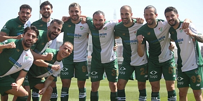 Bursaspor şampiyon gibi oynadı farklı kazandı!