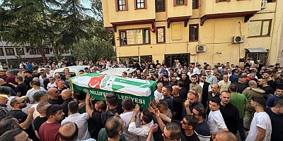Bursaspor taraftarı Ertuğ Toker'e veda!