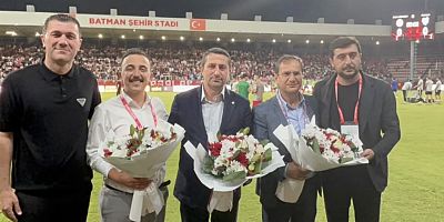 Bursaspor’u çiçeklerle karşıladılar