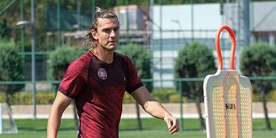 Bursaspor'un cuma günkü rakibi savunmayı güçlendirdi