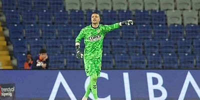 Bursaspor'un eski kalecisini milli takıma almadılar, ortalık karıştı!