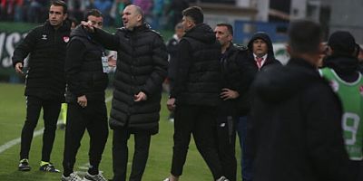 Bursaspor'un hocasında o isme büyük tepki; Sen hainsin....