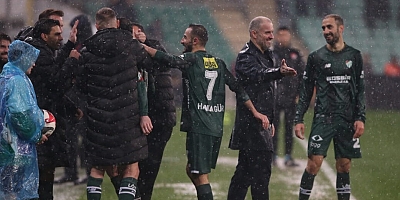 Bursaspor'un hocasından kritik açıklama; O maçları işaret etti