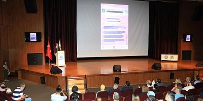 BUÜ’de tütün endüstrisi masaya yatırıldı