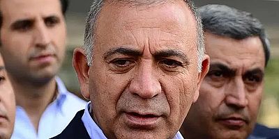 CHP’de Gürsel Tekin’in görevi sona erdi