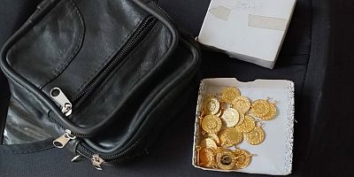 Çöp konteynerinden 42 çeyrek altın çıktı: Bulan vatandaş jandarmaya teslim etti