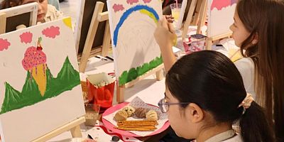 Coşkunöz Holding’de geleneksel resim şenliği coşkusu