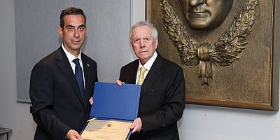 Fenerbahçe’de Aziz Yıldırım dönemi resmen başladı
