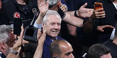Fenerbahçe'de zafer Aziz Yıldırım'ın!