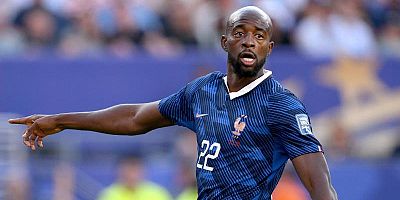 Fenerbahçe,  Jean-Philippe Mateta'nın peşini bırakmıyor