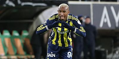 Fenerbahçe'yi Talisca uçurdu; Galatasaray'a yaklaştı...