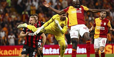 Galatasaray puanı son dakikada kurtardı