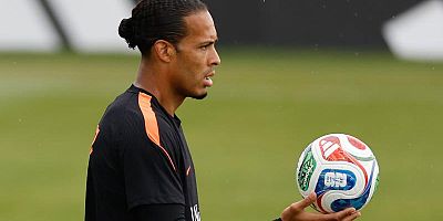 Galatasaray Van Dijk için ısrarlı!