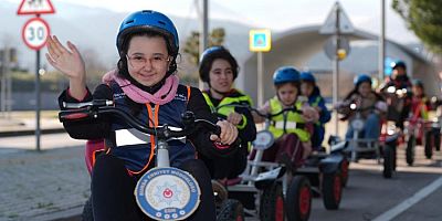 Geleceğin sürücüleri Bursa'da eğitimde!