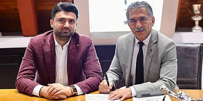 Gemlik Belediye Başkanı Deviren Bursaspor Vakfı’na katıldı