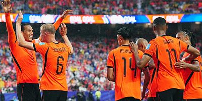 Hollanda, Tunus karşısında 3 golle turladı! 