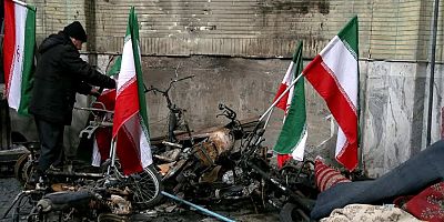 İran'da sokaklar kan gölü: Can kaybı 5 bini aştı...