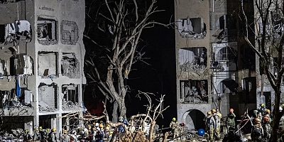 İran, İsrail'de 5 şehri yerle bir etti! Yıkım büyük, yüzlerce ölü var