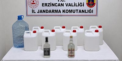 Kaçak içki operasyonunda 40 litre etil alkol ele geçirildi