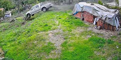 Kamyonet bahçeye uçtu, 3 kadın saniyelerle ölümden döndü