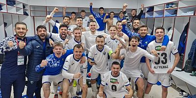 Karacabey Belediyespor, Bursaspor’un eski hocası yıktı!