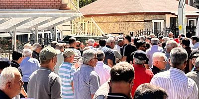 Kaskına arı giren motosikletli yayaya çarptı: 1 ölü, 1 yaralı