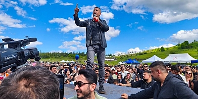 Kızıldere’de Haluk Levent rüzgârı!