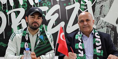 Kocaelispor hocasını bırakmadı!