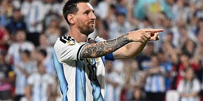 Lionel Messi bekleneni yaptı, yine tarihe geçti!